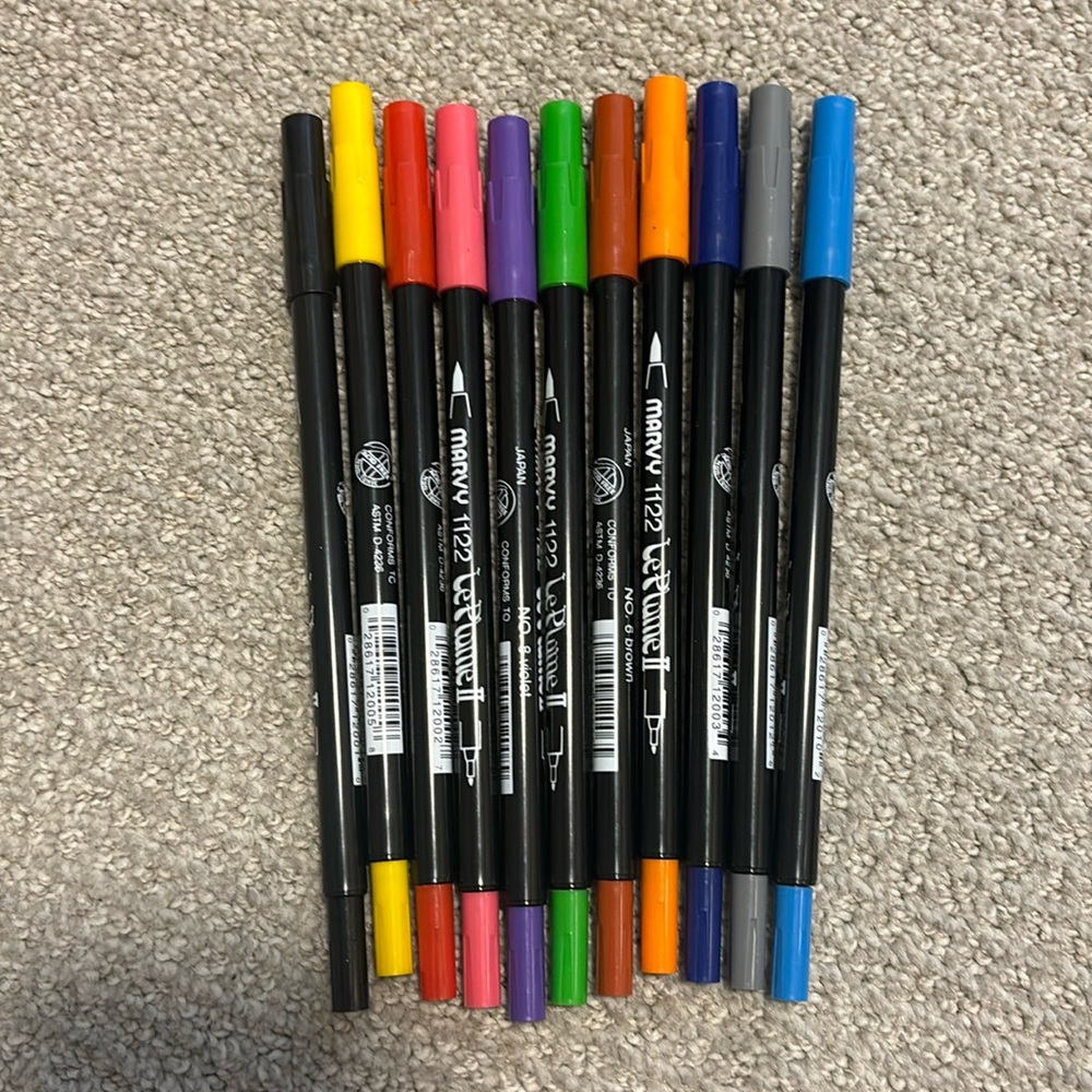 11 Marvy Felt Pens